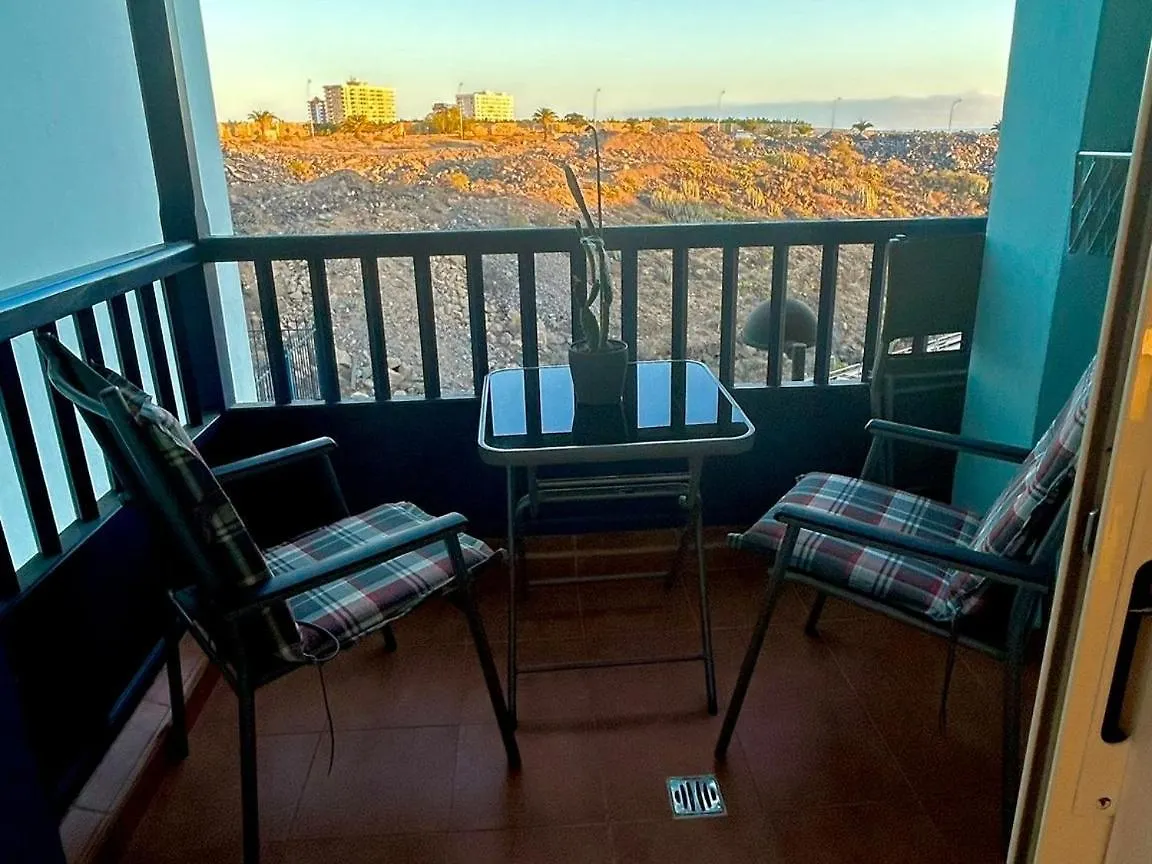 Hübsche Ferienwohnung mit 2 Schlafzimmern, Pool und WLAN, Strandnähe Callao Salvaje Spanien